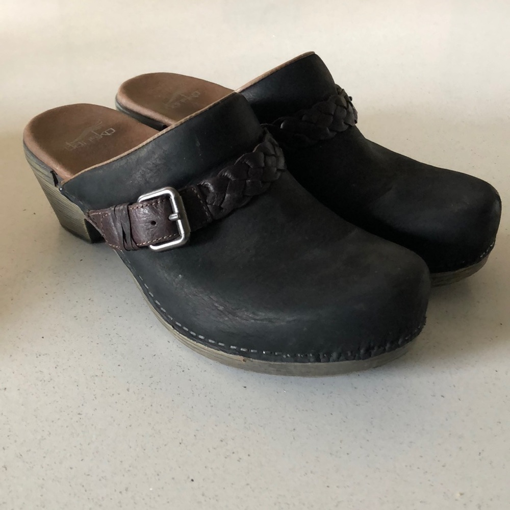 Size 40 Dansko Clogs